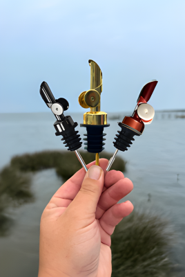 Self Closing Pour Spout